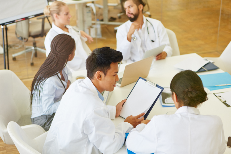 A Med Student Guide Top 10 Best Medical Podcasts To Stay In The Loop SDN